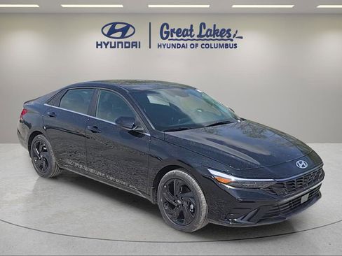 New 2026 Hyundai Elantra SEL Sport Premium FWD image 3