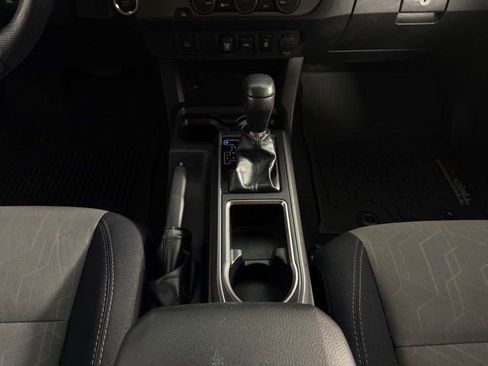 Used 2021 Toyota Tacoma TRD Sport image 22