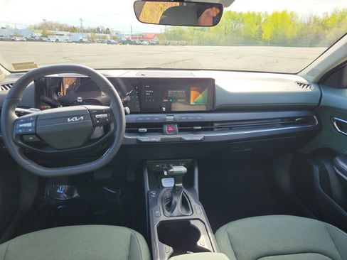 Used 2025 Kia K4 EX FWD image 18