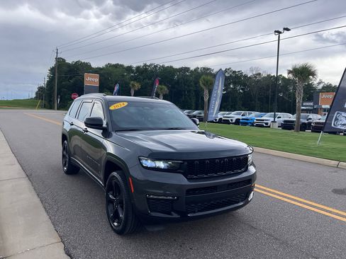 Used 2024 Jeep Grand Cherokee L Limited w/ Luxury Tech Group II RWD image 1