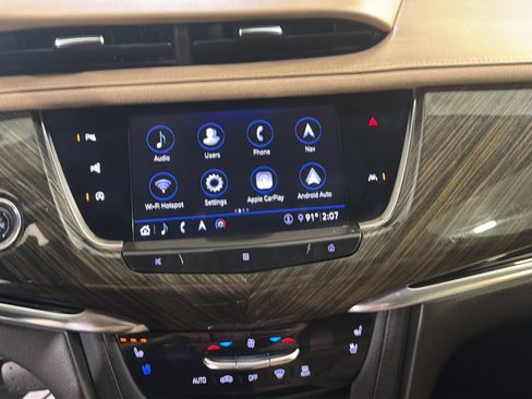 Used 2020 Cadillac XT6 Premium Luxury w/ Platinum Package AWD/4WD image 17