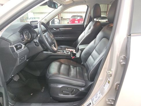 Used 2025 MAZDA CX-5 AWD 2.5 S w/ Preferred Package image 3