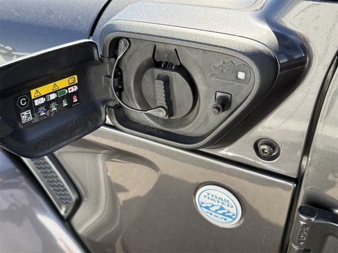 Used 2023 Jeep Wrangler Unlimited Sahara w/ Cold Weather Group image 9