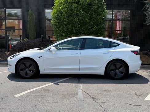 Used 2018 Tesla Model 3 RWD image 9