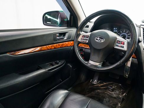 Used 2012 Subaru Outback 3.6R Limited image 11
