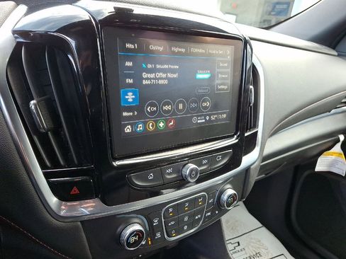 Certified 2023 Chevrolet Traverse LT image 14