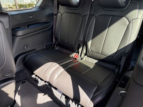 New 2025 Jeep Grand Cherokee L Limited w/ Black Appearance Package image 14