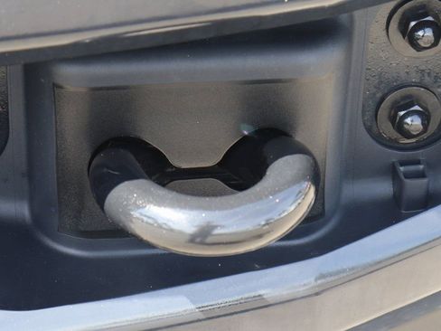 Used 2017 Ford F550 2WD Regular Cab Super Duty image 37