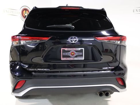 Used 2023 Toyota Highlander L image 28