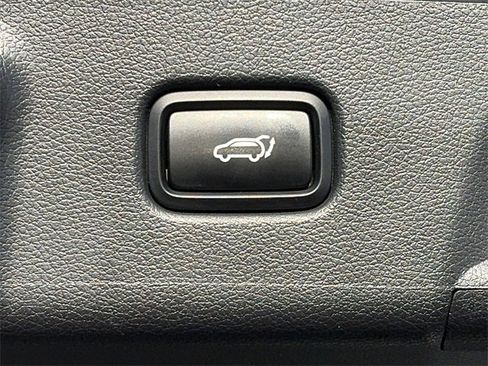 Used 2025 Hyundai Palisade SEL image 18