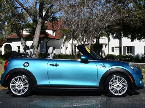 Used 2017 MINI Cooper S image 7