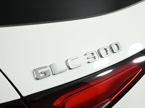 Certified 2025 Mercedes-Benz GLC 300 4MATIC image 26