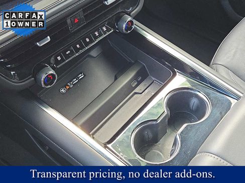 Used 2025 Chevrolet Tahoe Z71 w/ Comfort Package image 32