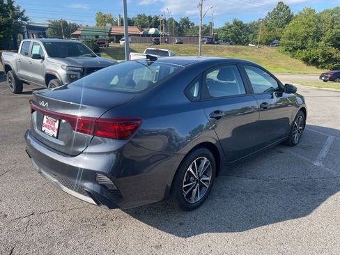 Used 2023 Kia Forte LXS w/ LXS Technology Package image 6