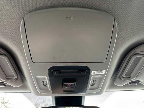 Used 2024 Toyota Camry SE image 31