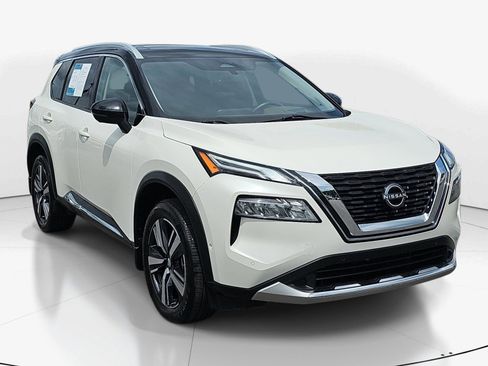Used 2023 Nissan Rogue Platinum w/ Platinum Premium Package AWD/4WD image 2