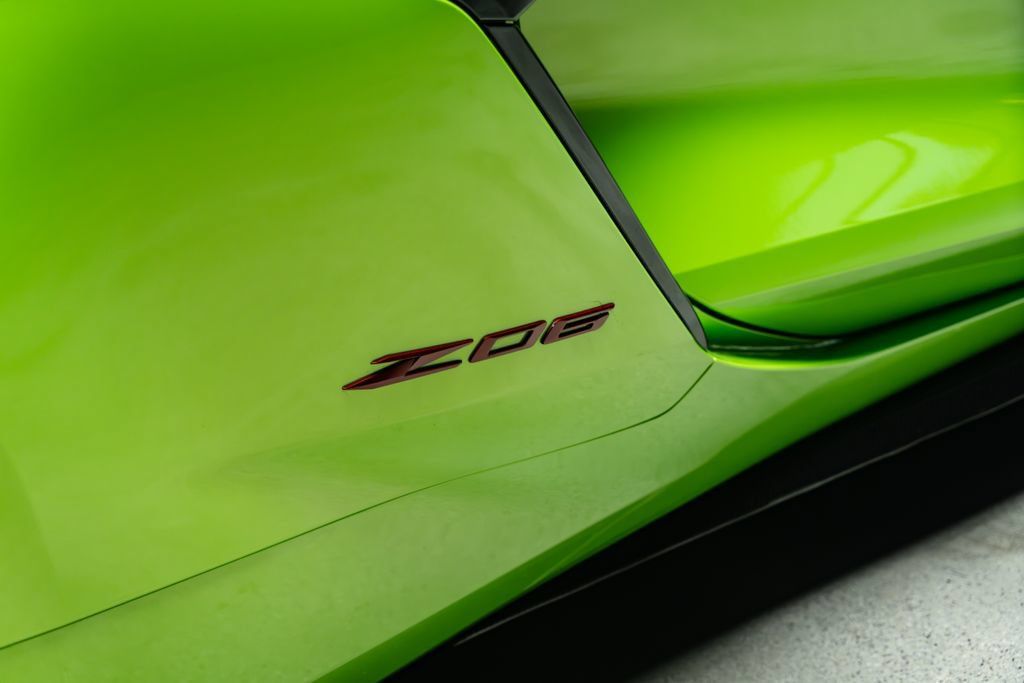 Used 2023 Chevrolet Corvette Z06 w/ Stealth Interior Trim Package RWD image 13