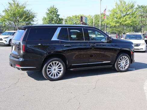 Used 2024 Cadillac Escalade Premium Luxury AWD/4WD image 10
