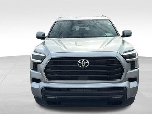 Used 2025 Toyota Sequoia SR5 w/ SR5 Premium Package image 8
