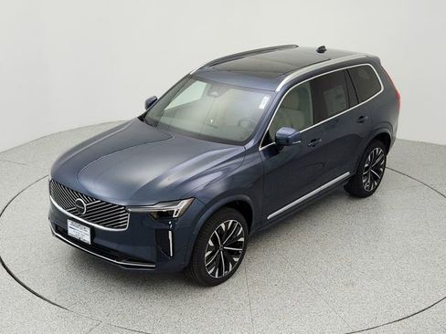 New 2026 Volvo XC90 B6 Plus w/ Protection Package Premier image 13