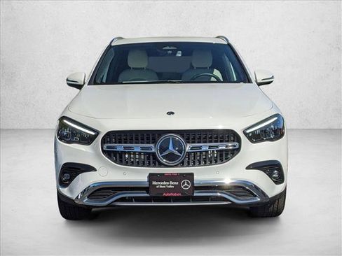Certified 2025 Mercedes-Benz GLA 250 4MATIC image 2