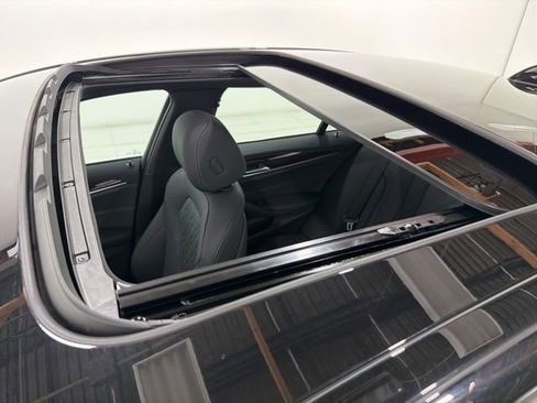 Certified 2023 BMW 530i xDrive w/ Premium Package AWD/4WD image 2