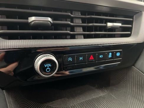 Used 2025 Ford Explorer ST-Line image 21