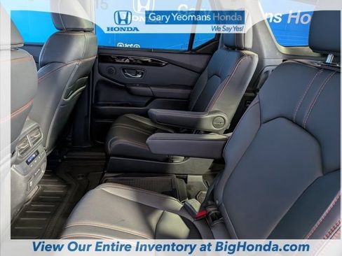 Certified 2025 Honda Pilot TrailSport image 19