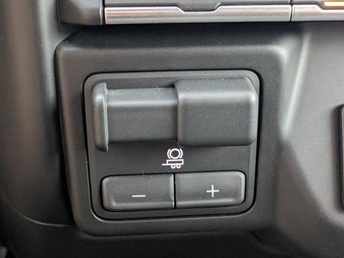 Used 2019 Chevrolet Silverado 1500 LT w/ All-Star Edition image 25