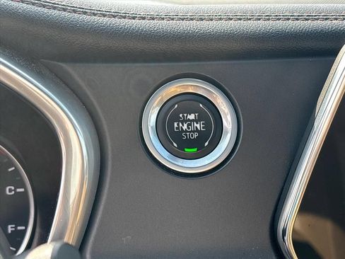 Used 2020 Chevrolet Blazer Premier w/ Driver Confidence II Package FWD image 33
