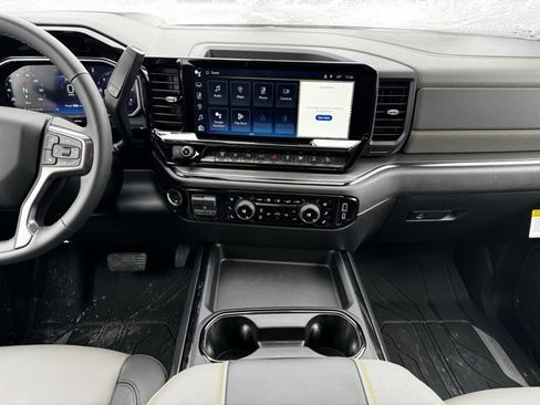 New 2026 Chevrolet Silverado 2500 ZR2 image 2