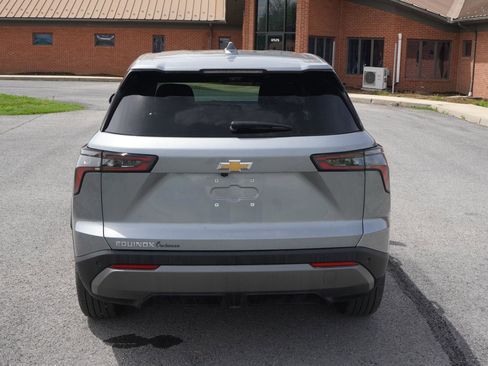 New 2025 Chevrolet Equinox LT w/ Safety and Technology Package image 4