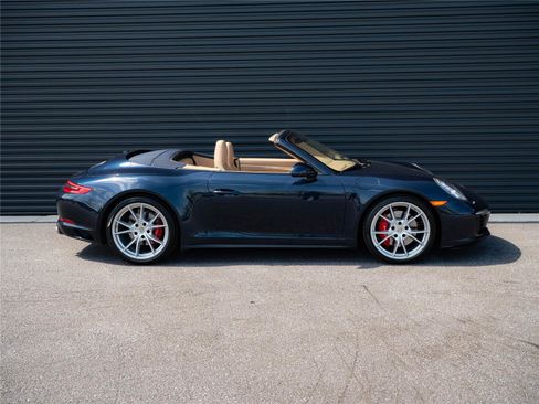 Certified 2017 Porsche 911 Carrera 4S AWD/4WD image 20