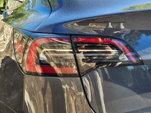 Used 2023 Tesla Model 3 Standard Range image 24