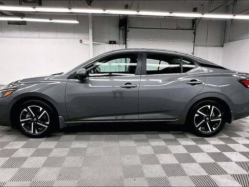 Used 2025 Nissan Sentra SV w/ All-Weather Package FWD image 13