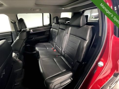 Used 2024 Hyundai Santa Fe Limited FWD image 32