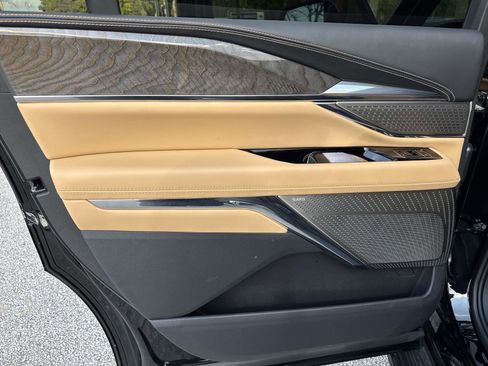 New 2025 Cadillac Escalade IQ Luxury 2 image 12