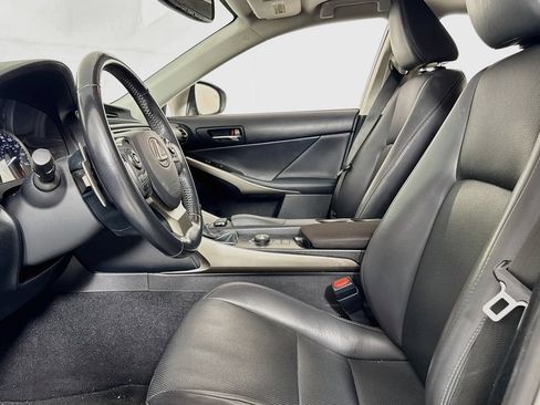 Used 2015 Lexus IS 250 w/ Navigation System Package RWD image 7
