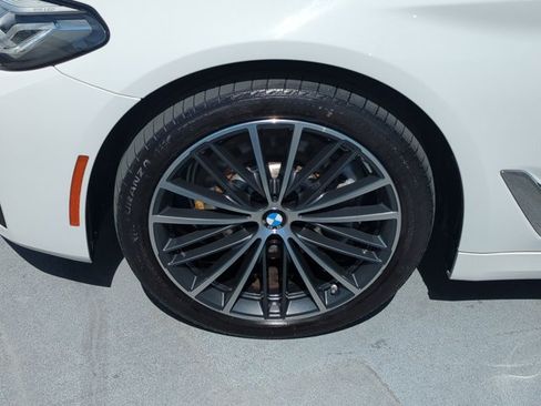 Used 2023 BMW 530i RWD image 25