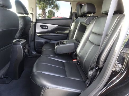 Used 2023 Nissan Murano SV w/ SV Midnight Edition Package FWD image 9