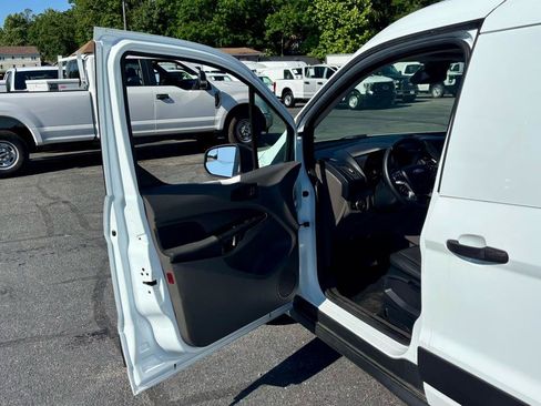 Used 2020 Ford Transit Connect XL FWD image 13