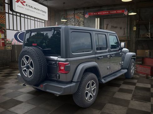 Used 2021 Jeep Wrangler Unlimited Sport AWD/4WD image 6