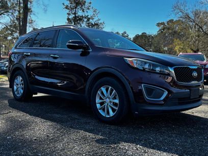 Used 2016 Kia Sorento LX w/ LX Convenience Package