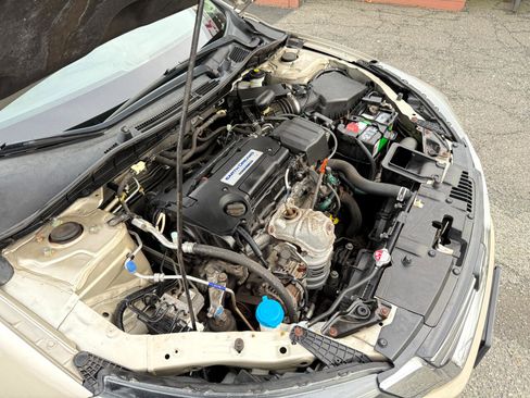 Used 2015 Honda Accord LX image 70