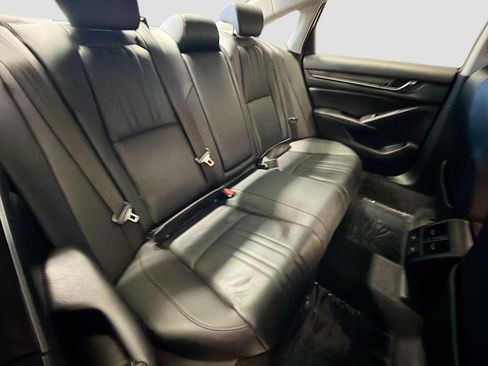 Used 2022 Honda Accord EX-L image 14