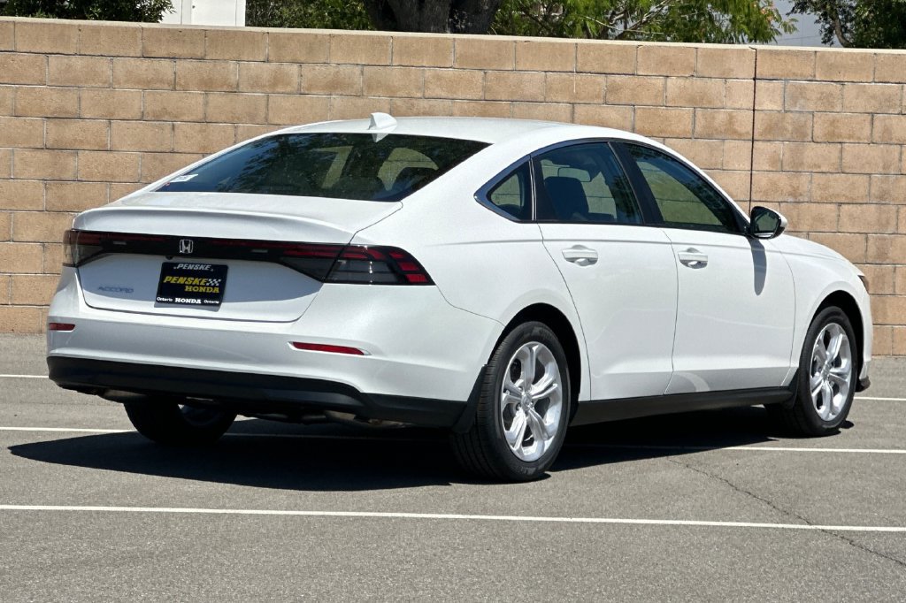 New 2026 Honda Accord LX image 4