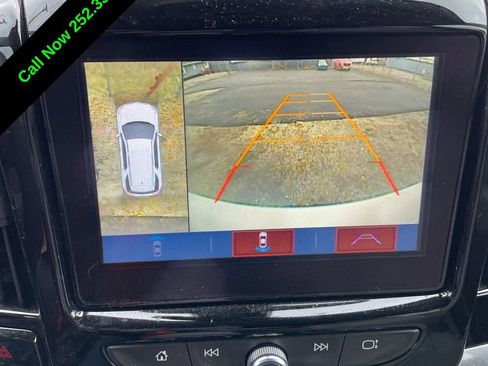 Used 2019 Chevrolet Traverse LT w/ LT Premium Package image 16