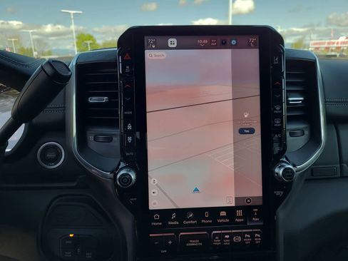 New 2026 RAM 3500 Laramie AWD/4WD image 24