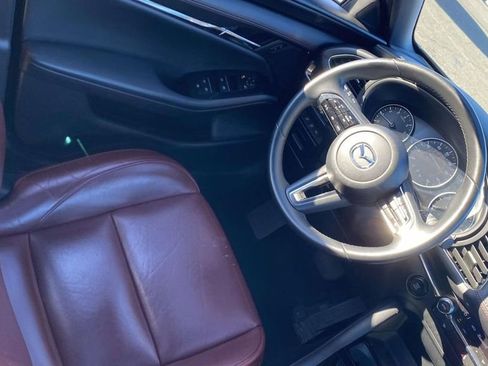 Used 2024 MAZDA MAZDA3 s image 29