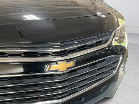 Used 2017 Chevrolet Malibu LT FWD image 29